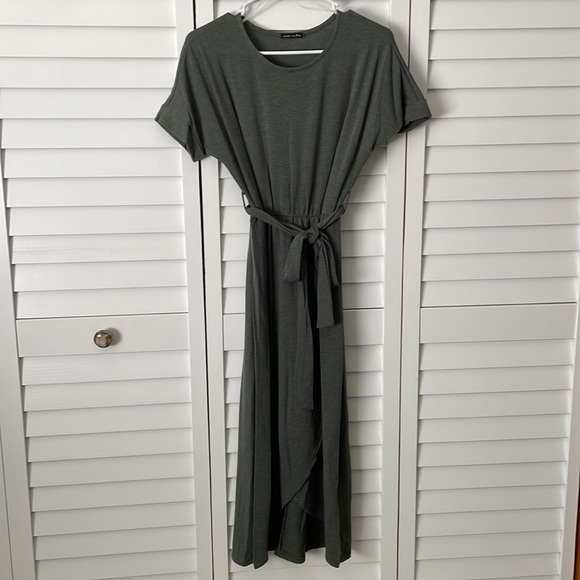 Army green dress🌿 - Picture 2 of 4